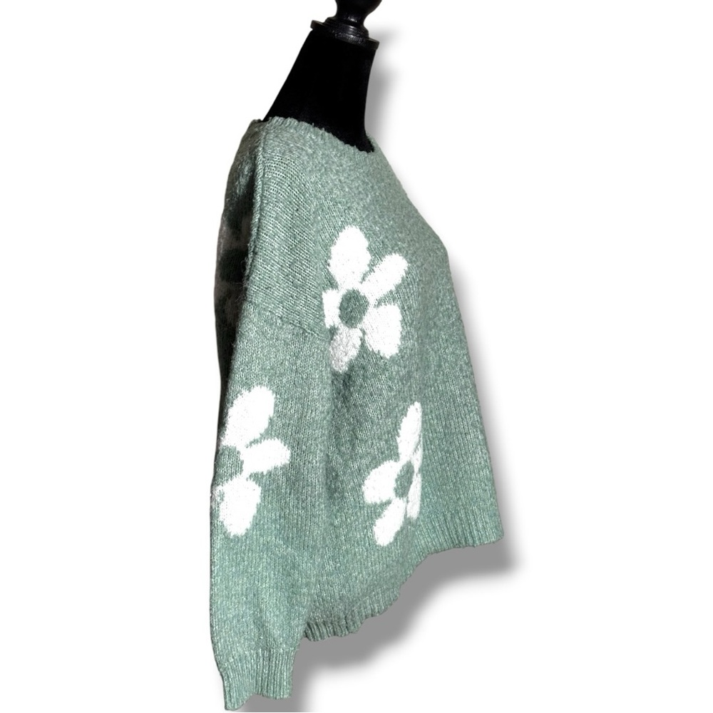 Little Lies M/L Mint Green with White Floral Crewneck Sweater Soft Intarsia Knit - Picture 6 of 16